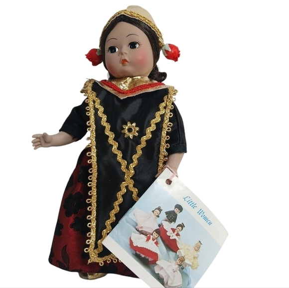 Indonesia - Boxed International-8" Doll by Madame Alexander #579 Retired 1988 - Picture 1 of 8